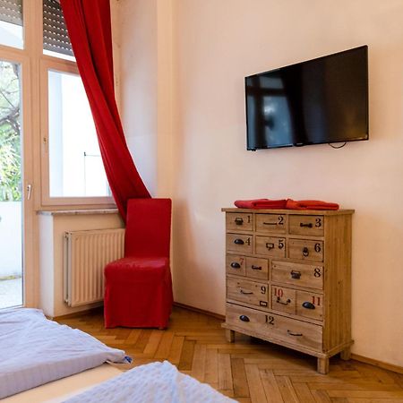ボルツァーノ ルームズ Bed & Breakfast エクステリア 写真