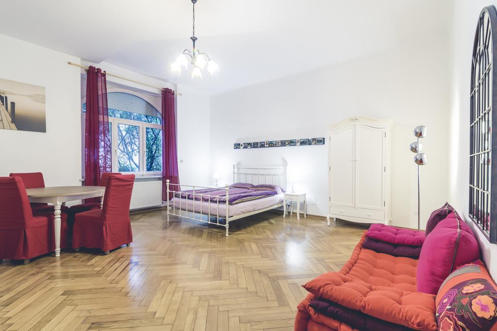 ボルツァーノ ルームズ Bed & Breakfast 部屋 写真